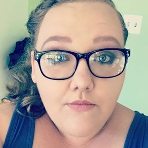 Meet your Posher, Jewleea